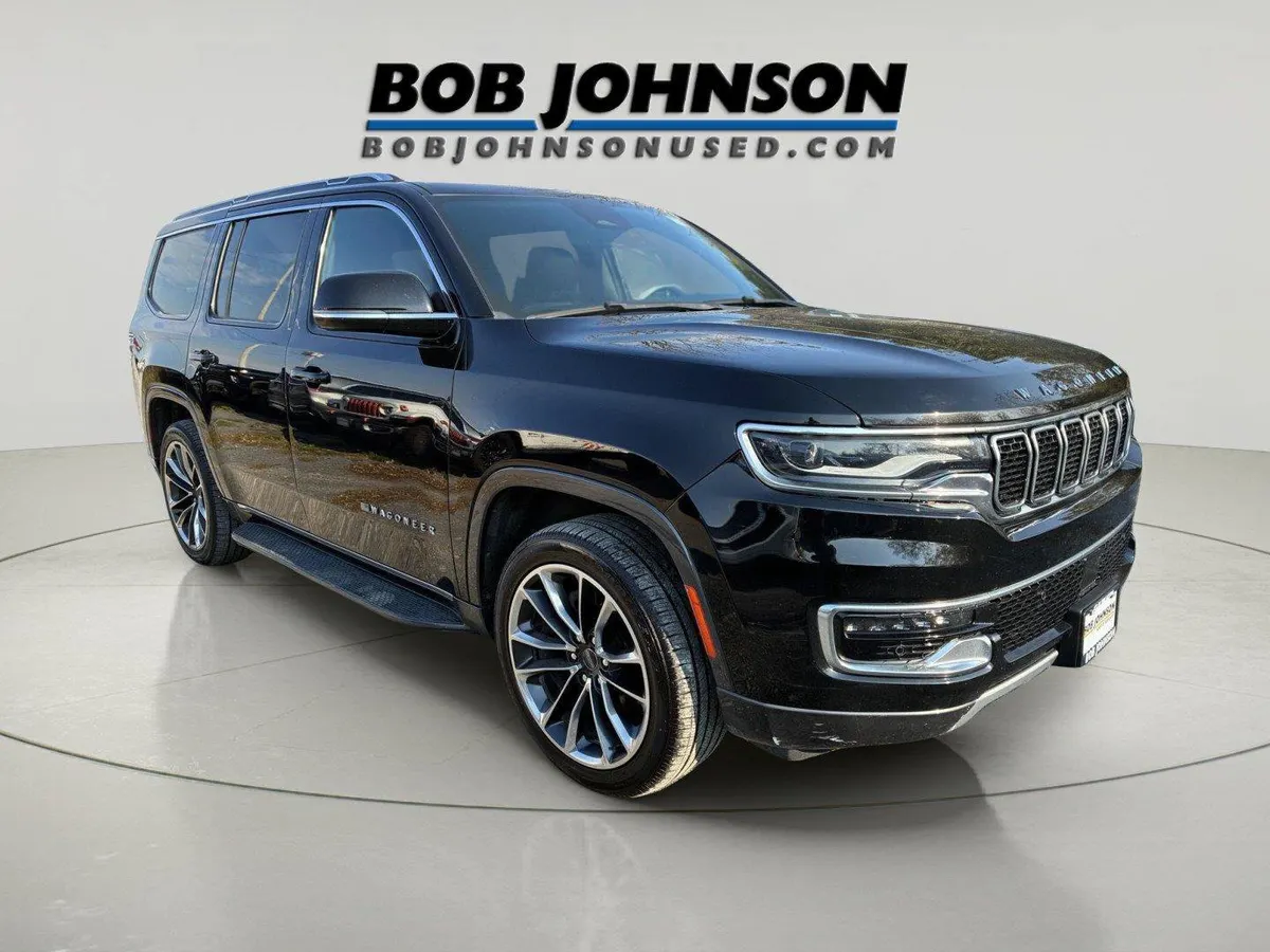 2022 Jeep Wagoneer