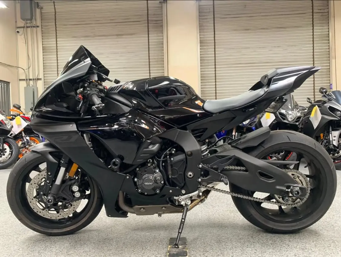 2021 Yamaha R1