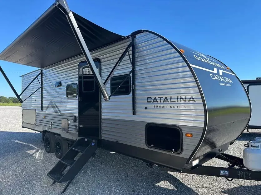 2027 Coachmen RV Catalina Summit Series 8 261BHS