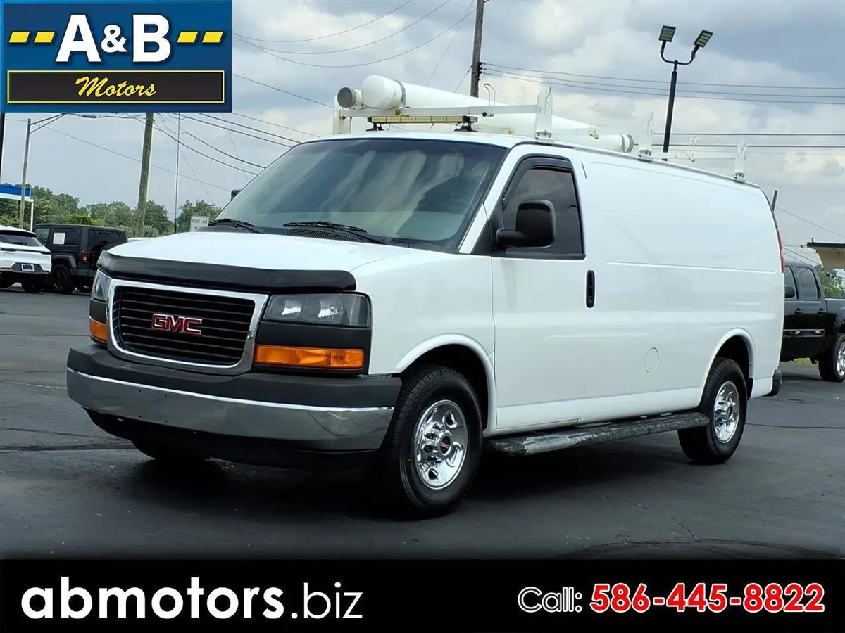2016 GMC Savana Cargo Van