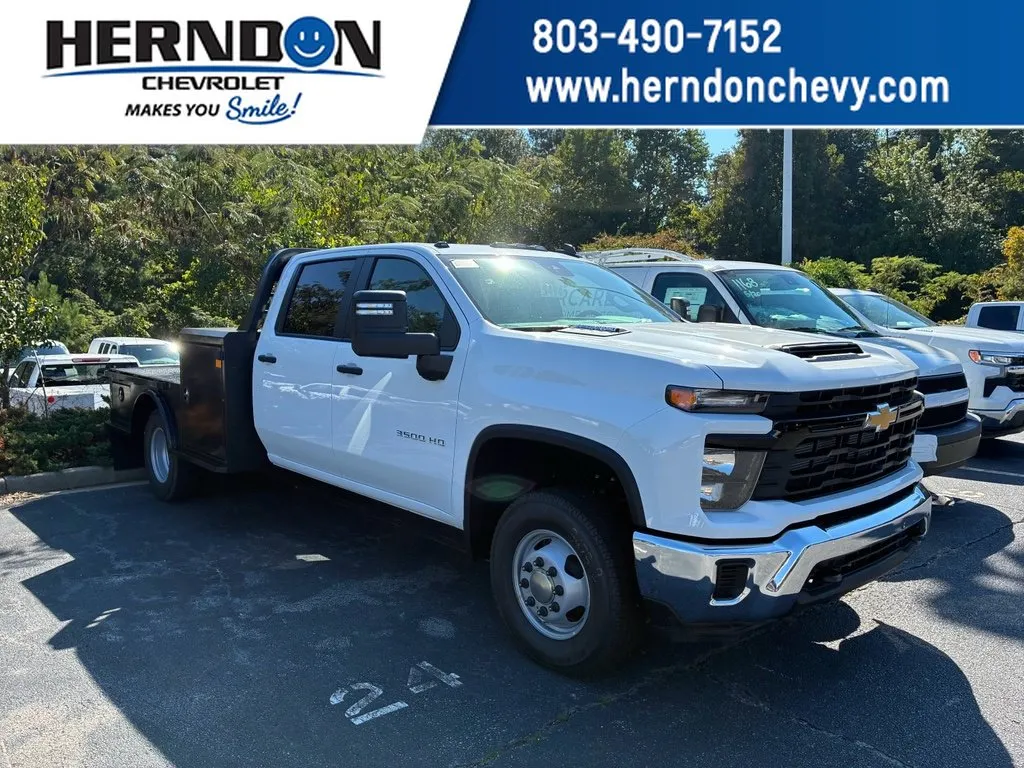 2026 Chevrolet Silverado 3500HD CC