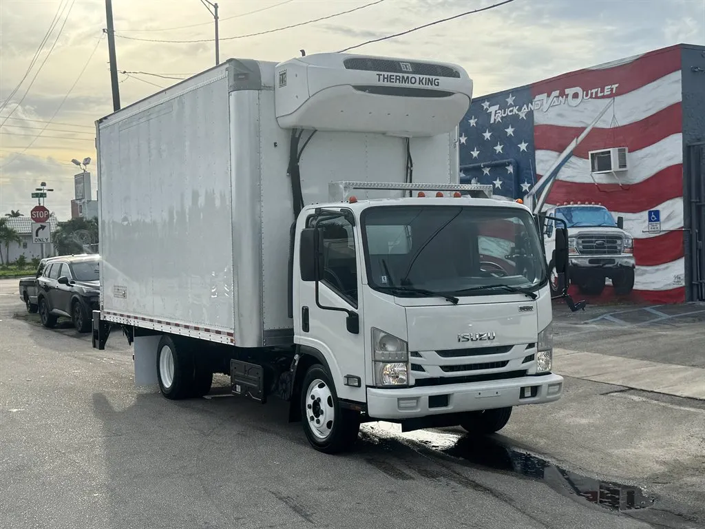 2019 ISUZU NPR XD