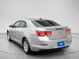 2015 Chevrolet Malibu photo 3