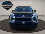 2024 Mitsubishi Outlander photo 9