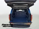 2023 Rivian R1S photo 9