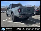 2026 Jeep Gladiator photo 3