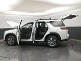 2026 Nissan Pathfinder photo 30