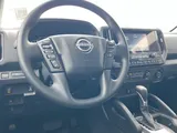 2026 Nissan Frontier photo 9