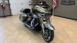 2016 Harley-Davidson Street Glide photo 8