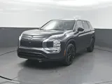 2026 Mitsubishi Outlander photo 2