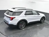 2026 Ford Explorer photo 34