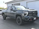 2025 Chevrolet Silverado 3500HD photo 4
