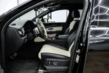 2023 Bentley Bentayga photo 34