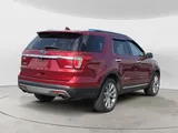 2016 Ford Explorer photo 4