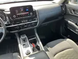 2025 Nissan Pathfinder photo 14