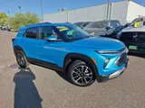 2025 Chevrolet Trailblazer photo 2