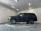 2024 Ford Expedition photo 6