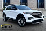 2023 Ford Explorer photo 1