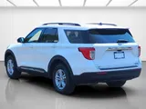 2022 Ford Explorer photo 3