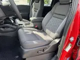 2026 Nissan Frontier photo 24