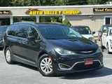 2019 Chrysler Pacifica photo 1