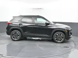 2025 Chevrolet Trailblazer photo 3