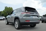 2027 Jeep Grand Cherokee photo 8
