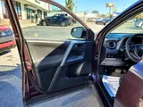 2016 Toyota RAV4 photo 16