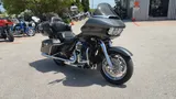 2016 Harley-Davidson® CVO Road Glide Ultra photo 2
