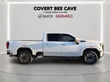 2024 GMC Sierra 2500HD photo 11