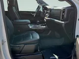 2024 GMC Sierra 1500 photo 10