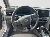 2025 Toyota Camry photo 7
