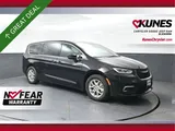 2025 Chrysler Pacifica photo 1