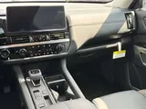 2026 Nissan Pathfinder photo 14