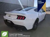 2025 Ford Mustang photo 3