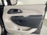 2023 Chrysler Pacifica photo 23