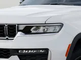 2027 Jeep Grand Cherokee photo 11