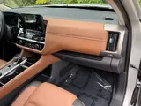 2025 Nissan Pathfinder photo 17