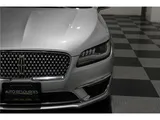 2017 Lincoln MKZ photo 8
