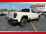 2026 GMC Sierra 2500HD photo 4