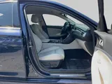 2021 Genesis G70 photo 13