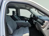 2025 Ford F-150 photo 30