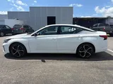 2025 Nissan Altima photo 6