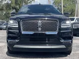 2019 Lincoln Navigator L photo 9