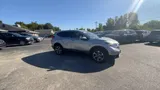 2019 Honda CR-V photo 2