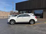 2017 Chevrolet Equinox photo 2
