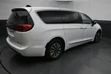 2023 Chrysler Pacifica photo 14