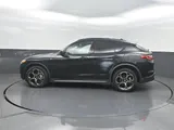2023 Alfa Romeo Stelvio photo 2