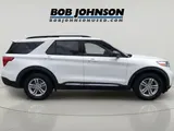 2021 Ford Explorer photo 8