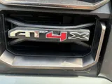 2024 GMC Canyon photo 32